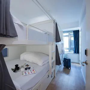 Хостел Room00, Лиссабон
